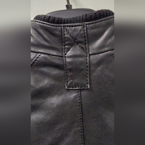 Danier Leather, real leather Winter Jacket full length. BLK color, XS. - Picture 8 of 10